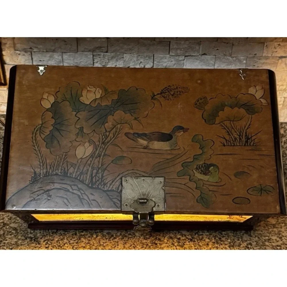 Antique Chinese Lacquered Dowry Box Chinoiserie Lamp Jewlery Art Deco Oriental
